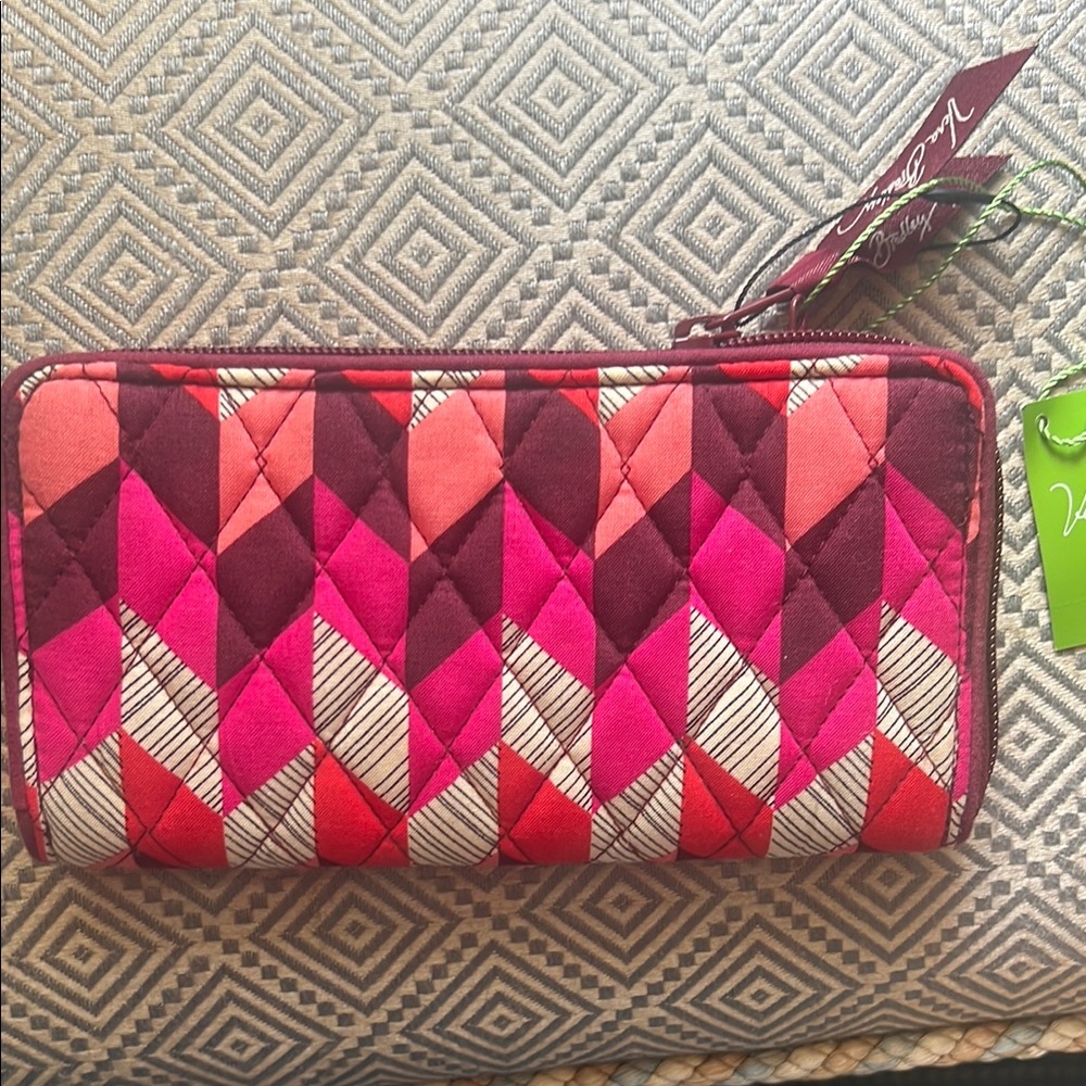 Vera Bradley Quilted Wallet in Red and Pink Bohemian Chevron NWT